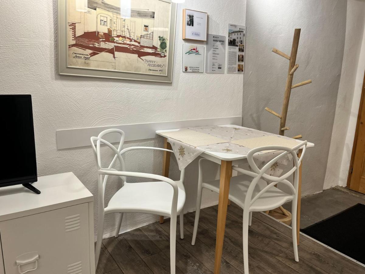Living-In-History: Historischer Charme Und Design Dudeldorf Luaran gambar